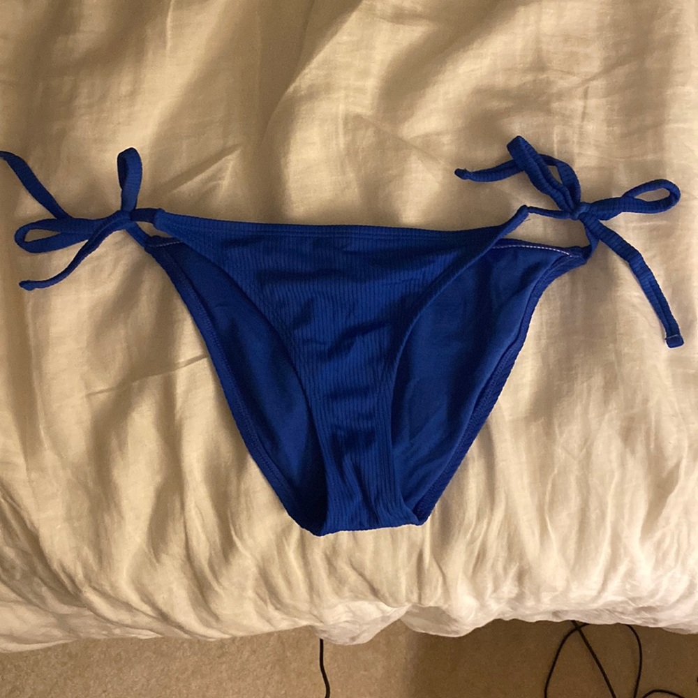 target suits s-m! all either brand new or worn once! message for more details!